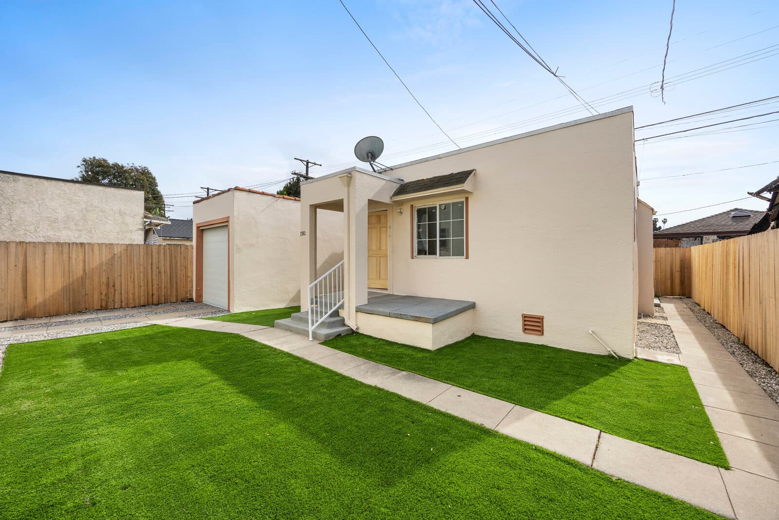 Rear unit with private yard